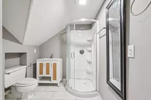 9208 W Swan Cir, Milwaukee, WI 53225 - Photo 18