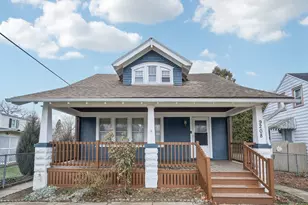 9208 W Swan Cir, Milwaukee, WI 53225 - Photo 1