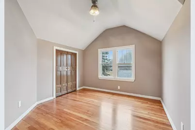 9208 W Swan Cir, Milwaukee, WI 53225 - Photo 18