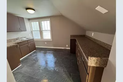 9208 W Swan Cir, Milwaukee, WI 53225 - Photo 22