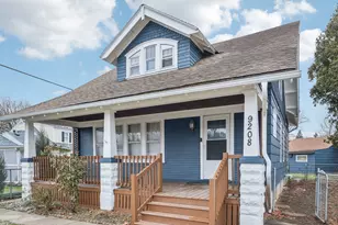 9208 W Swan Cir, Milwaukee, WI 53225 - Photo 2