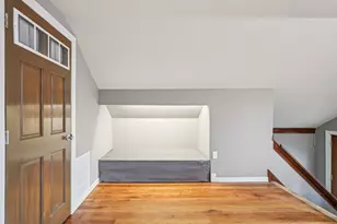 9208 W Swan Cir, Milwaukee, WI 53225 - Photo 16