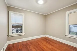 9208 W Swan Cir, Milwaukee, WI 53225 - Photo 12