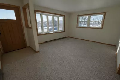 1706  George St, Manitowoc, WI 54220 - Photo 2