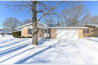 8822 W Dogwood St, Milwaukee, WI 53224 - Photo 36