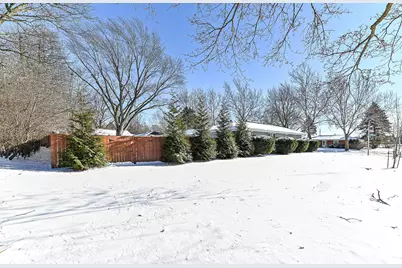 8822 W Dogwood St, Milwaukee, WI 53224 - Photo 34