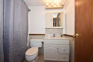 10156 S Nicholson Rd, Oak Creek, WI 53214 - Photo 22