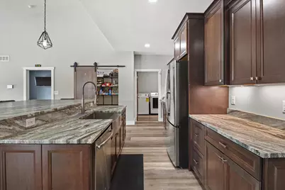 W399S10935  Connor Dr, Eagle, WI 53119 - Photo 8