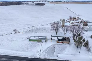 W3121 Faro Springs Rd, Hilbert, WI 54129 - Photo 2