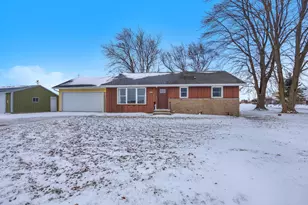 W3121 Faro Springs Rd, Hilbert, WI 54129 - Photo 32