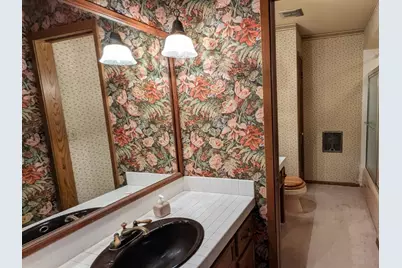 N85W17745  Ann Ave, Menomonee Falls, WI 53051 - Photo 38