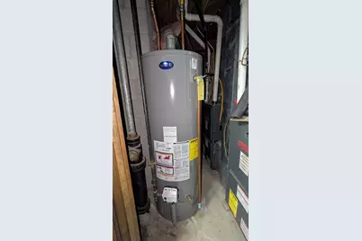 N85W17745  Ann Ave, Menomonee Falls, WI 53051 - Photo 48