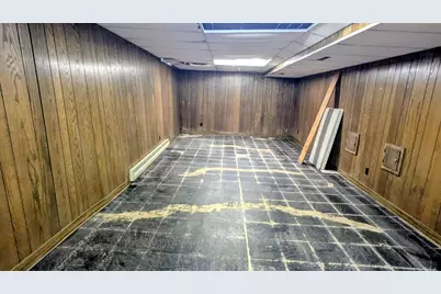 N85W17745  Ann Ave, Menomonee Falls, WI 53051 - Photo 42