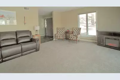 225 N Concord Ave, Watertown, WI 53094 - Photo 16