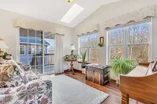 436 Maple Leaf Ct, Manitowoc, WI 54220 - Photo 12