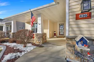 436 Maple Leaf Ct, Manitowoc, WI 54220 - Photo 2