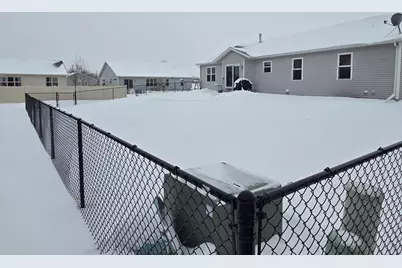 503  Pine Hollow Pl, Watertown, WI 53094 - Photo 34