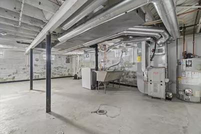 2319 E Eden Pl, Saint Francis, WI 53235 - Photo 28