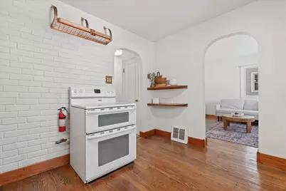 2319 E Eden Pl, Saint Francis, WI 53235 - Photo 8