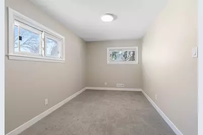 1001 E Doty Pl, Milwaukee, WI 53207 - Photo 14