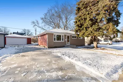 1001 E Doty Pl, Milwaukee, WI 53207 - Photo 24