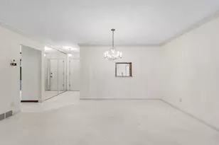 11015 N Balsam Tree Ct, Mequon, WI 53092 - Photo 12