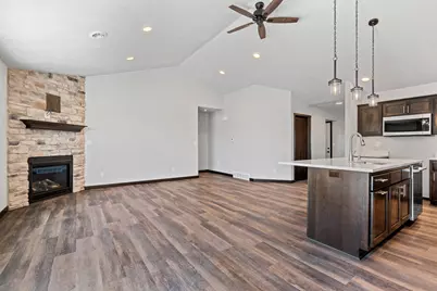 2510  Stoney Brook Ct, Manitowoc, WI 54220 - Photo 12