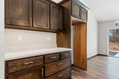 2510  Stoney Brook Ct, Manitowoc, WI 54220 - Photo 18