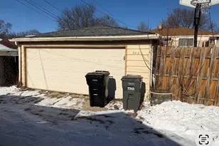 3343 E Whittaker Ave, Cudahy, WI 53110 - Photo 2