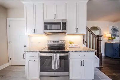 1  Merrill Crest Dr, Madison, WI 53705 - Photo 4