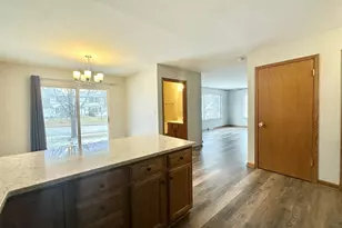 335 Nicole Ct, Pewaukee, WI 53072 - Photo 8