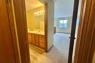 335 Nicole Ct, Pewaukee, WI 53072 - Photo 12