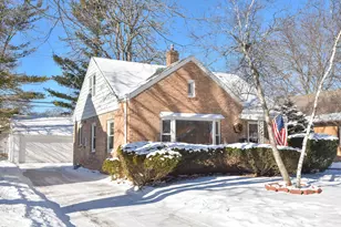 4949 N Berkeley Blvd, Whitefish Bay, WI 53217 - Photo 28