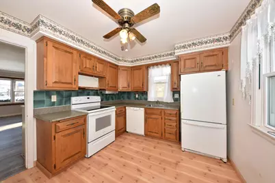 4949 N Berkeley Blvd, Whitefish Bay, WI 53217 - Photo 4