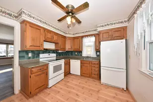 4949 N Berkeley Blvd, Whitefish Bay, WI 53217 - Photo 4