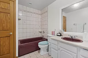 21337 Northcape St, Racine, WI 53182 - Photo 22