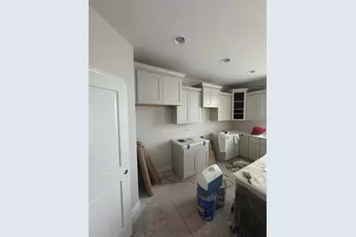 N56W20719  Muirfield Dr, Menomonee Falls, WI 53051 - Photo 6