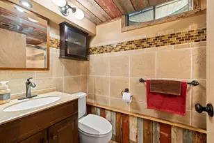 946 Shabbona Dr, Fontana, WI 53125 - Photo 24