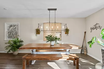 946  Shabbona Dr, Fontana, WI 53125 - Photo 6