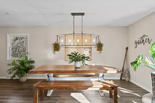 946 Shabbona Dr, Fontana, WI 53125 - Photo 6