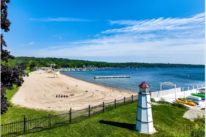 946  Shabbona Dr, Fontana, WI 53125 - Photo 50