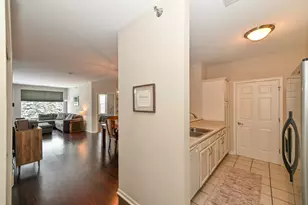 6995 S Riverwood Blvd, Franklin, WI 53132 - Photo 8