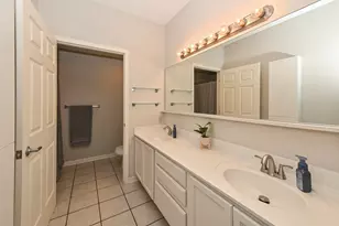 6995 S Riverwood Blvd, Franklin, WI 53132 - Photo 28