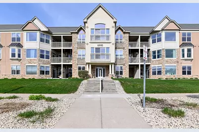 6995 S Riverwood Blvd #210, Franklin, WI 53132 - Photo 2