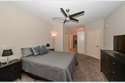 6995 S Riverwood Blvd #210, Franklin, WI 53132 - Photo 26