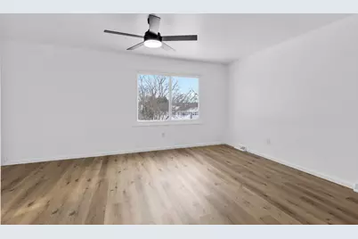 5325  Somerset Ln, Greenfield, WI 53221 - Photo 16