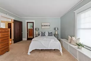 3405 N Hackett Ave, Milwaukee, WI 53211 - Photo 38