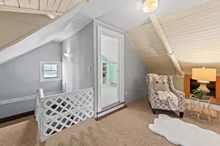 3405 N Hackett Ave, Milwaukee, WI 53211 - Photo 52