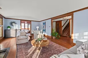 3405 N Hackett Ave, Milwaukee, WI 53211 - Photo 12