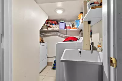 3224 S 13th St, Milwaukee, WI 53215 - Photo 10